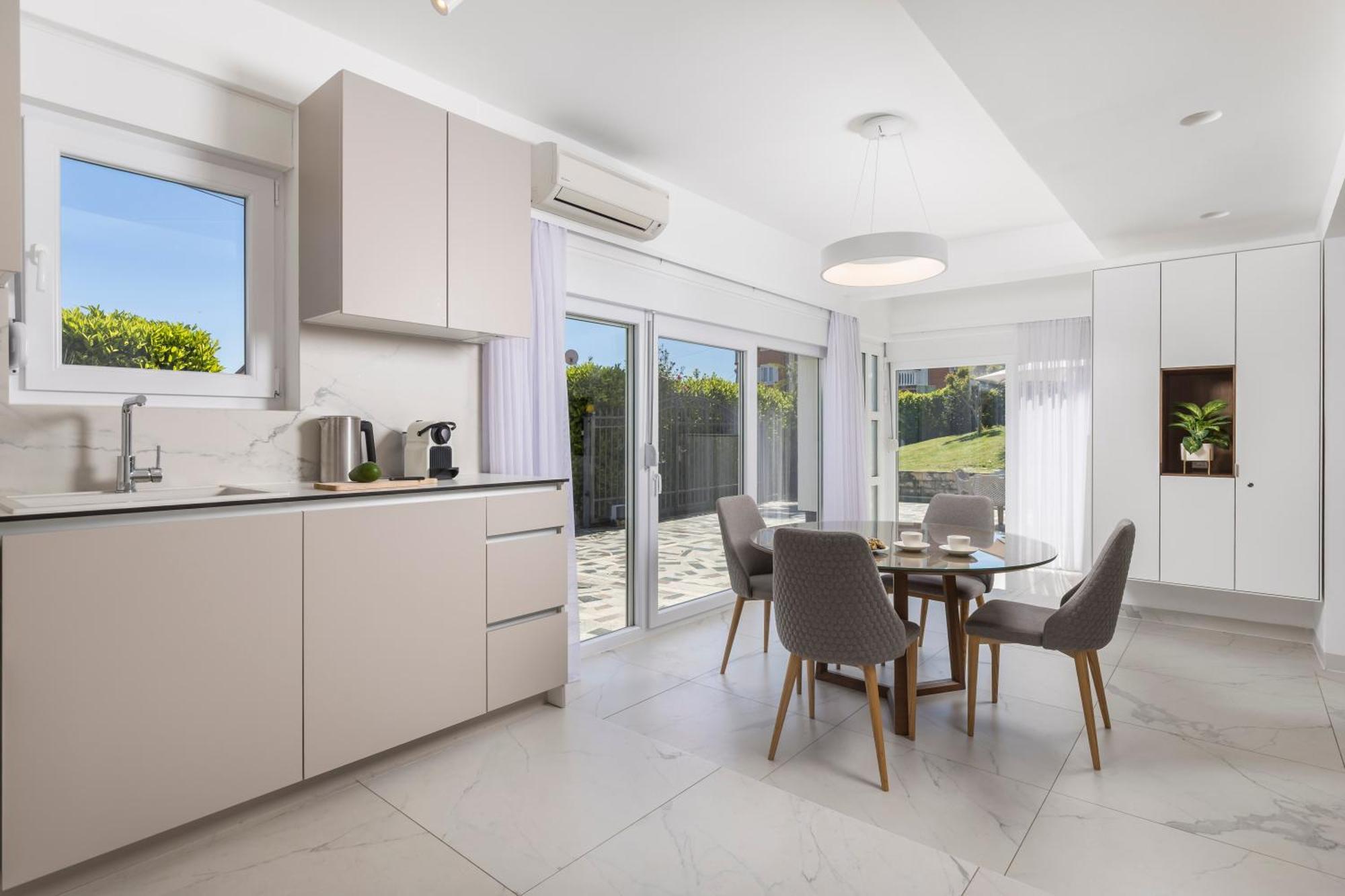 Villa Garden Apartment With Pool אופטיה מראה חיצוני תמונה