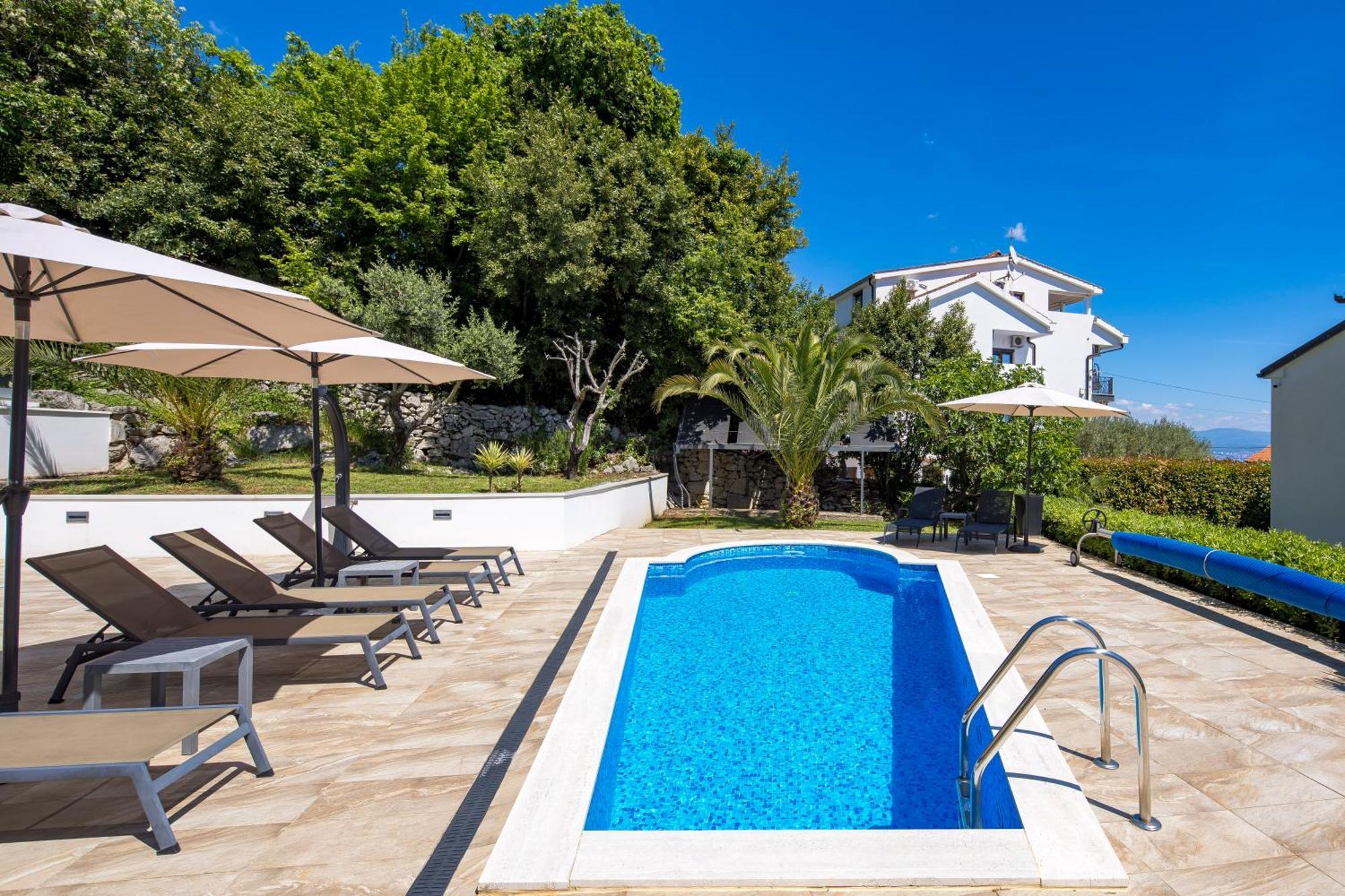 Villa Garden Apartment With Pool אופטיה מראה חיצוני תמונה
