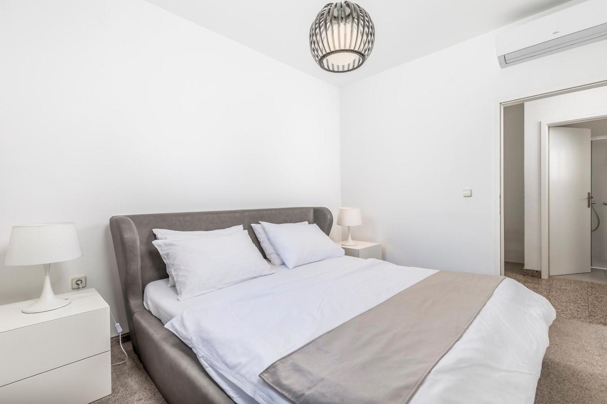 Villa Garden Apartment With Pool אופטיה מראה חיצוני תמונה