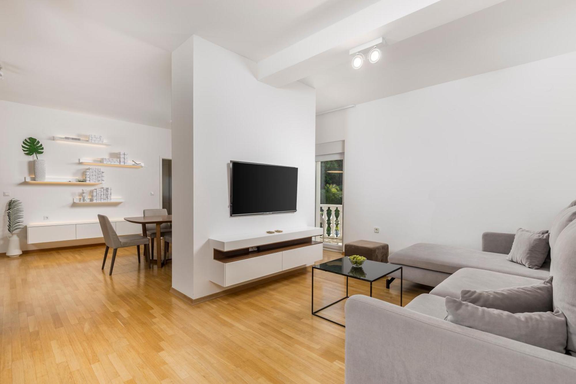 Villa Garden Apartment With Pool אופטיה מראה חיצוני תמונה